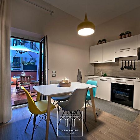 Ferienwohnung Le Terrazze Sul Cortile Salerno Exterior foto