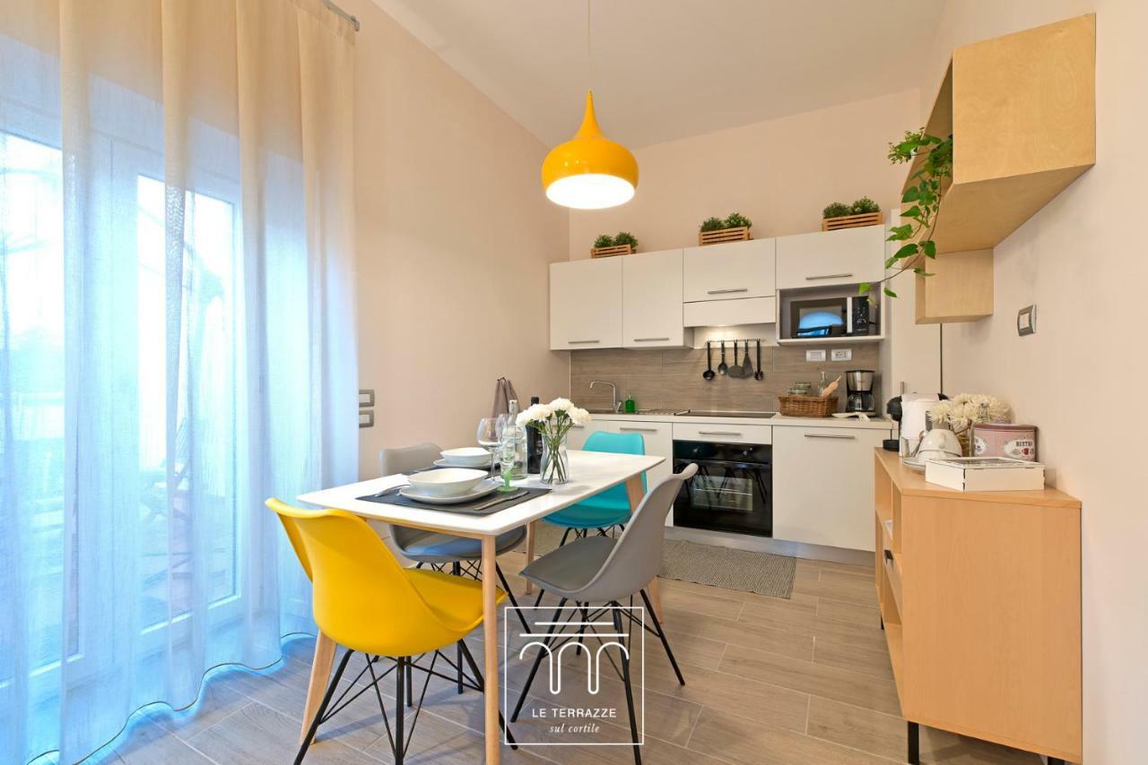 Ferienwohnung Le Terrazze Sul Cortile Salerno Exterior foto