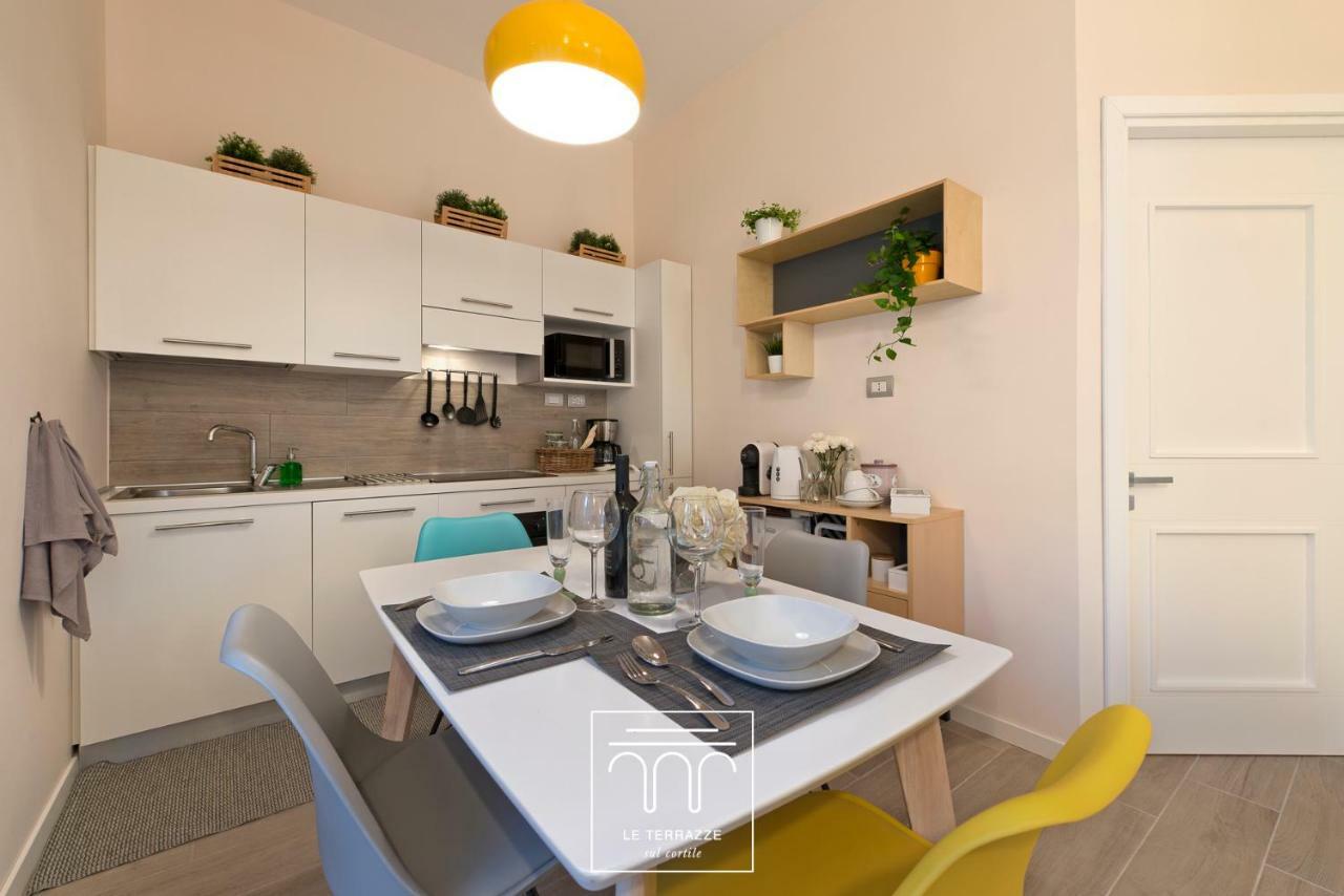 Ferienwohnung Le Terrazze Sul Cortile Salerno Exterior foto