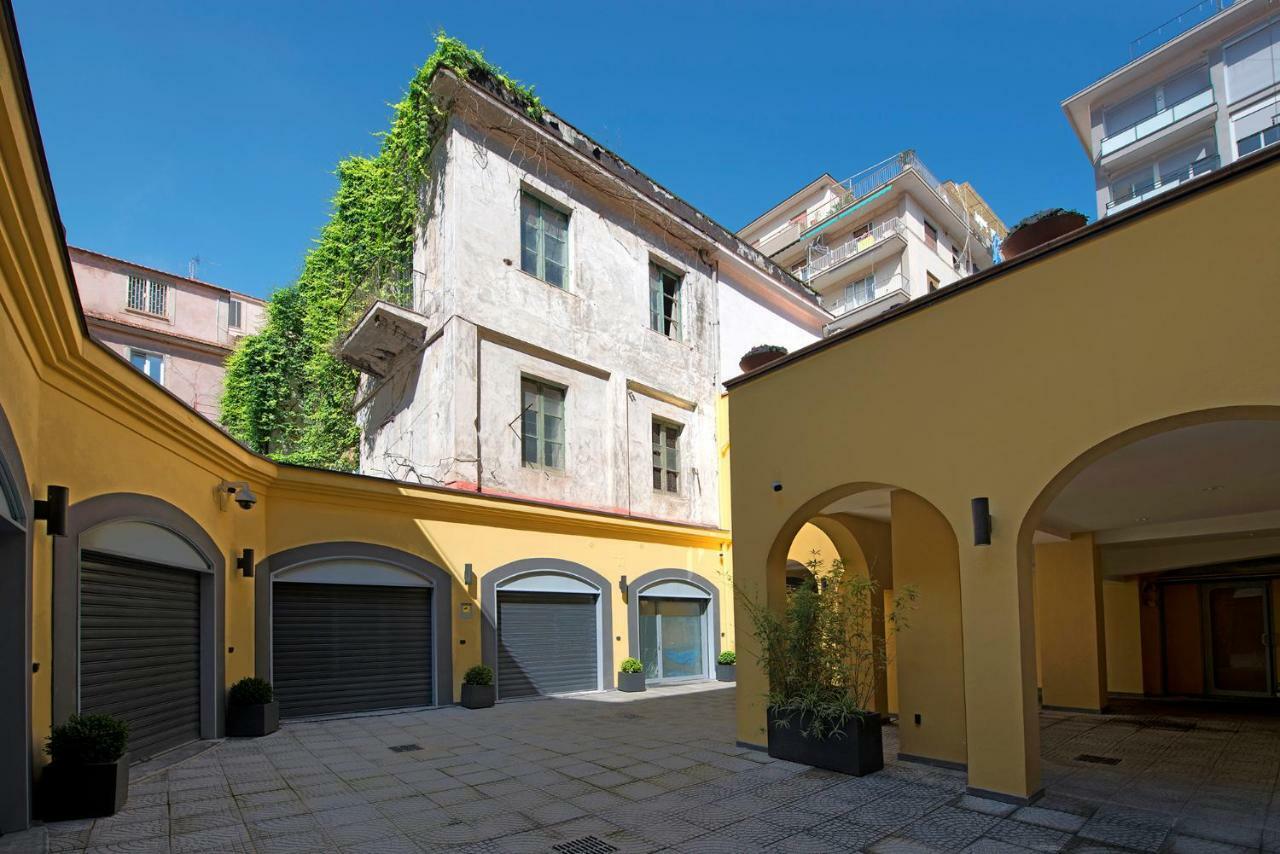 Ferienwohnung Le Terrazze Sul Cortile Salerno Exterior foto
